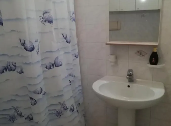 A Casa Di Nerina Апартаменты Санремо